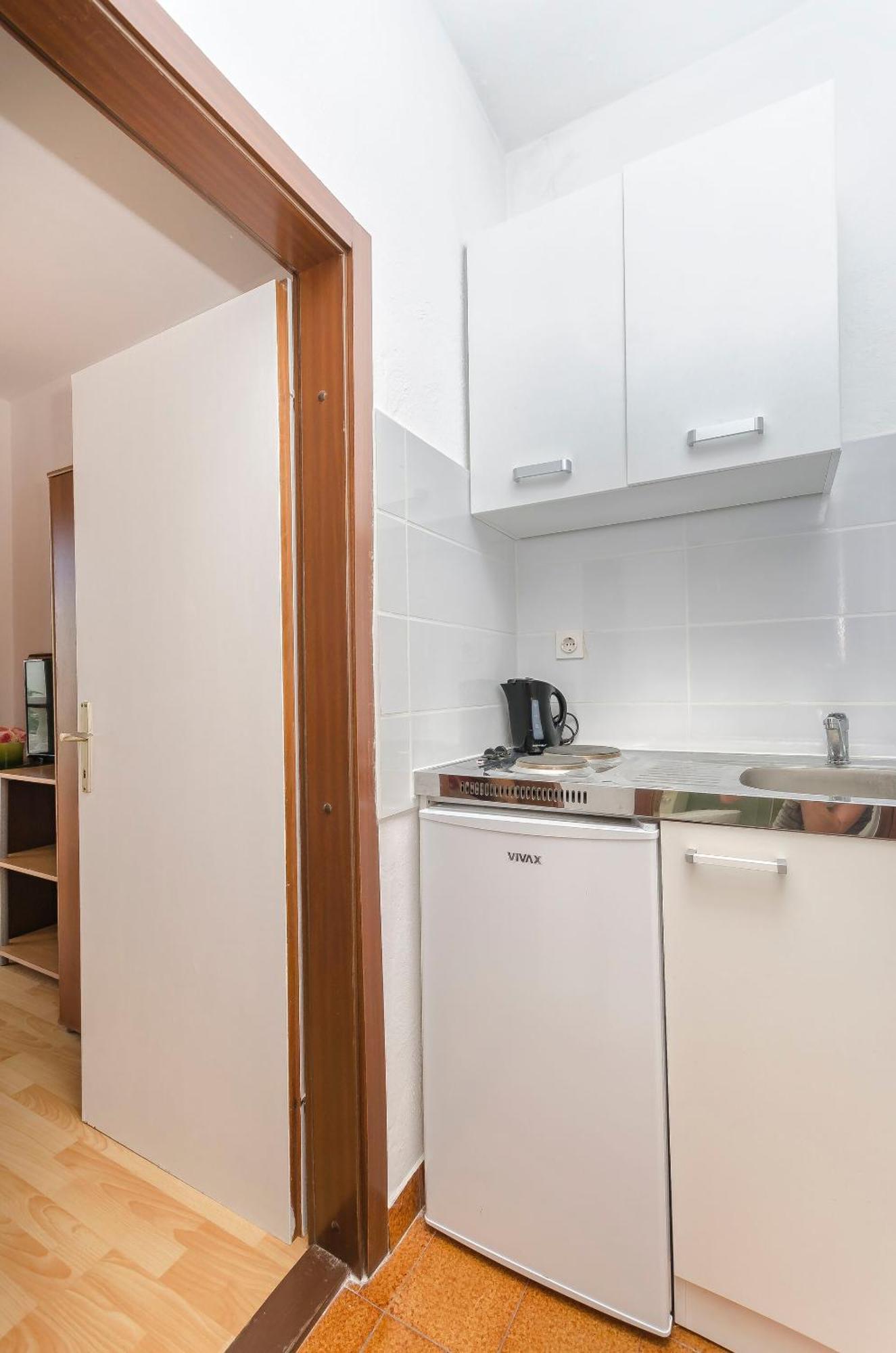 Apartment And Rooms Artina 보디체 외부 사진