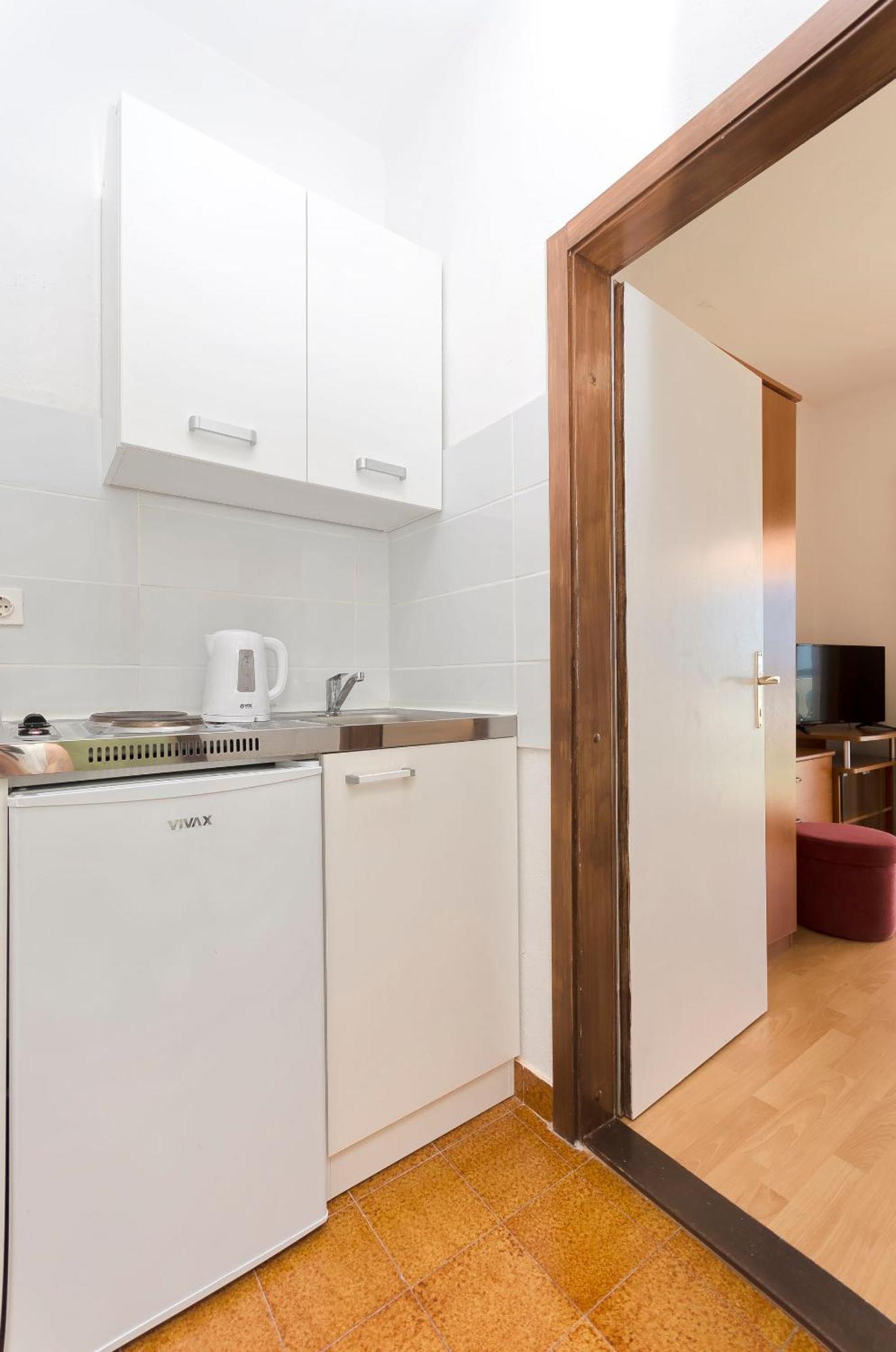 Apartment And Rooms Artina 보디체 외부 사진